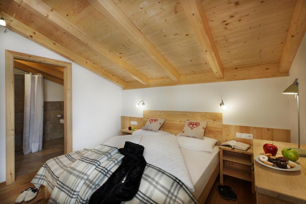 Refugium Laflu Apartments Корвара ин Бадия Стая снимка